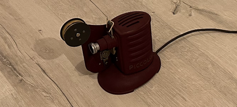 Lorentius museum | Piccolo projector